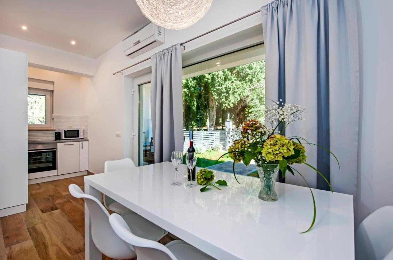 Apartmani Brajkovic 罗维尼 外观 照片