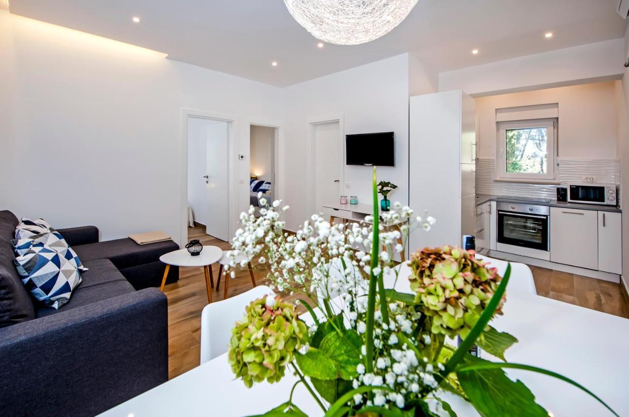 Apartmani Brajkovic 罗维尼 外观 照片