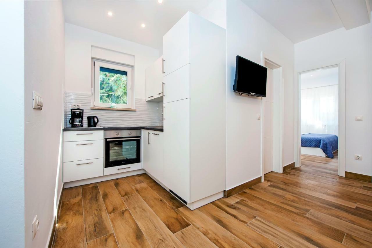 Apartmani Brajkovic 罗维尼 外观 照片