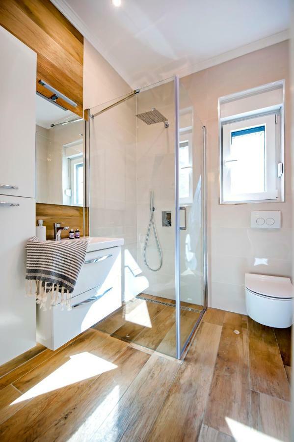 Apartmani Brajkovic 罗维尼 外观 照片