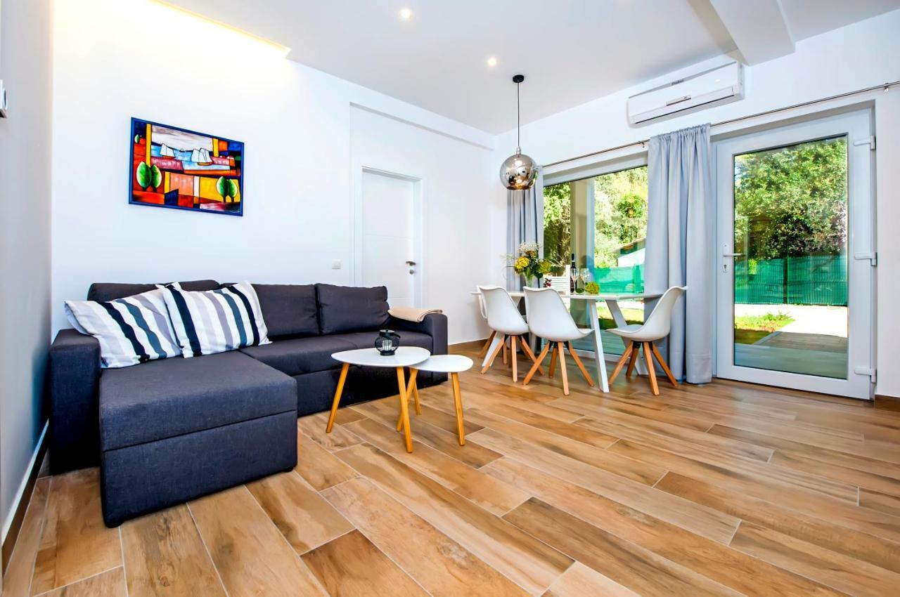 Apartmani Brajkovic 罗维尼 外观 照片