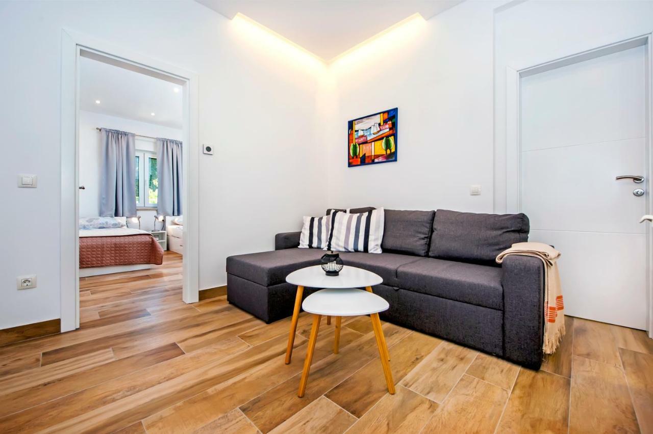 Apartmani Brajkovic 罗维尼 外观 照片